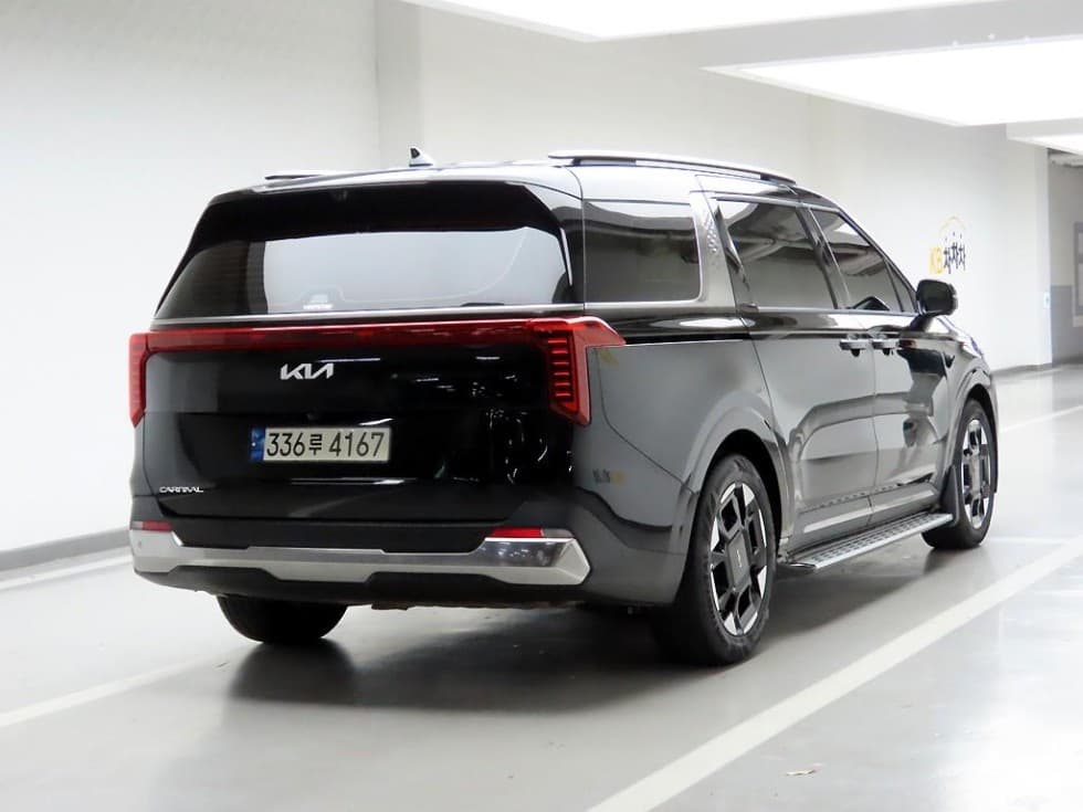 Kia The New (facelift) Carnival 4th generationD2.2 7-seater (Limousine) Signature - 4