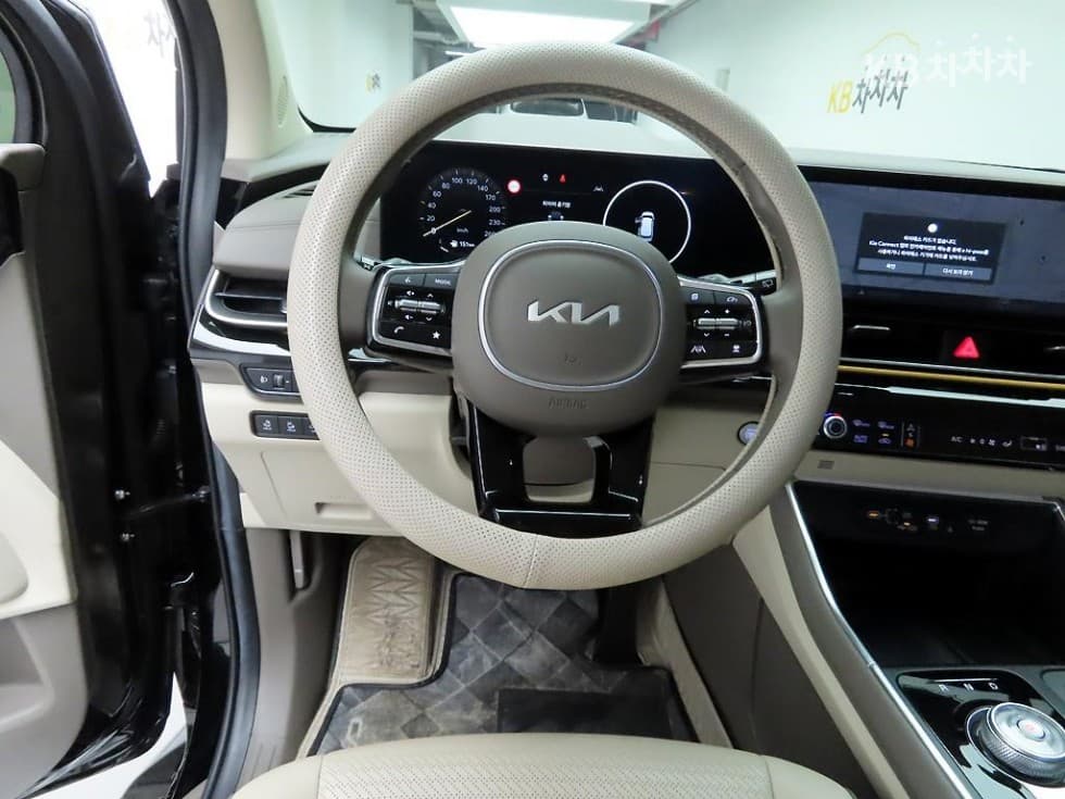 Kia The New (facelift) Carnival 4th generationD2.2 7-seater (Limousine) Signature - 7