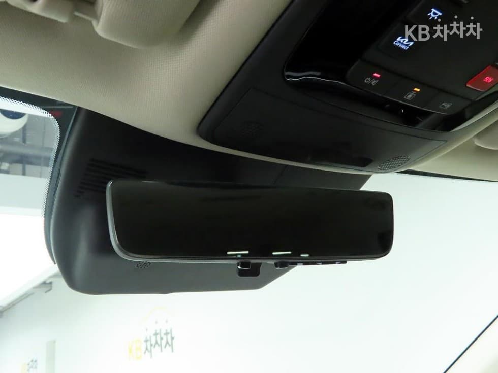 Kia The New (facelift) Carnival 4th generationD2.2 7-seater (Limousine) Signature - 14