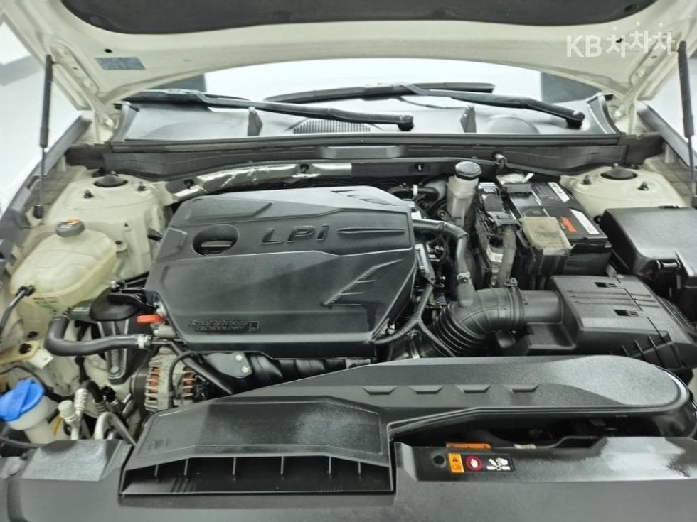 Хюндай Соната (DN8)2.0 LPG Рент-а-кар Смарт - 5