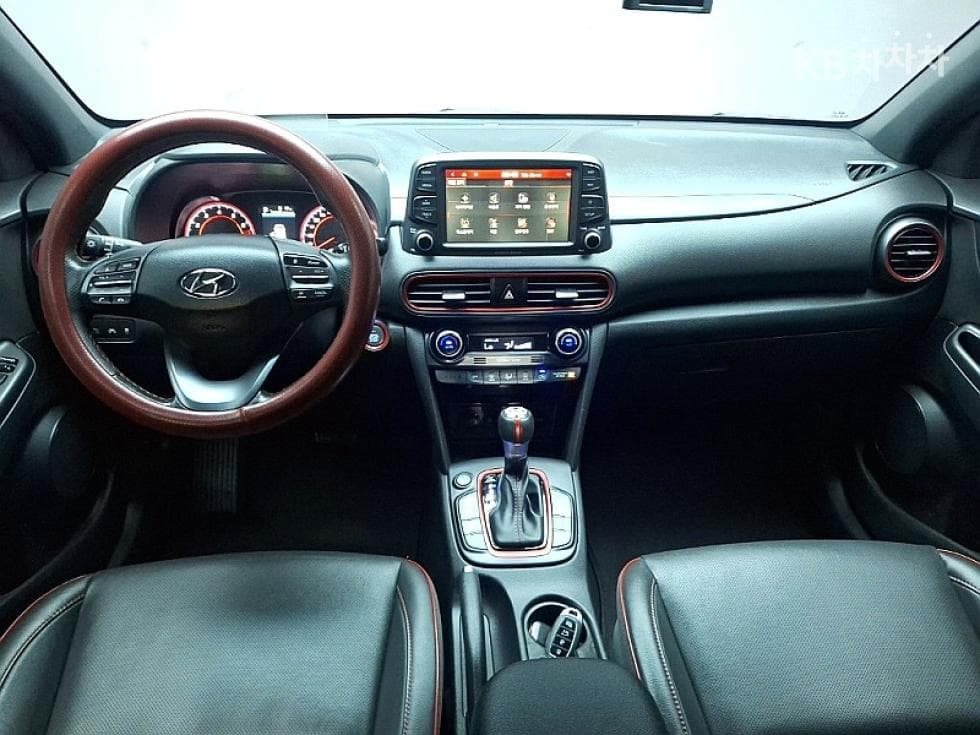 Хюндай Kona1.6 Турбо 아이언맨 에디션 - 6