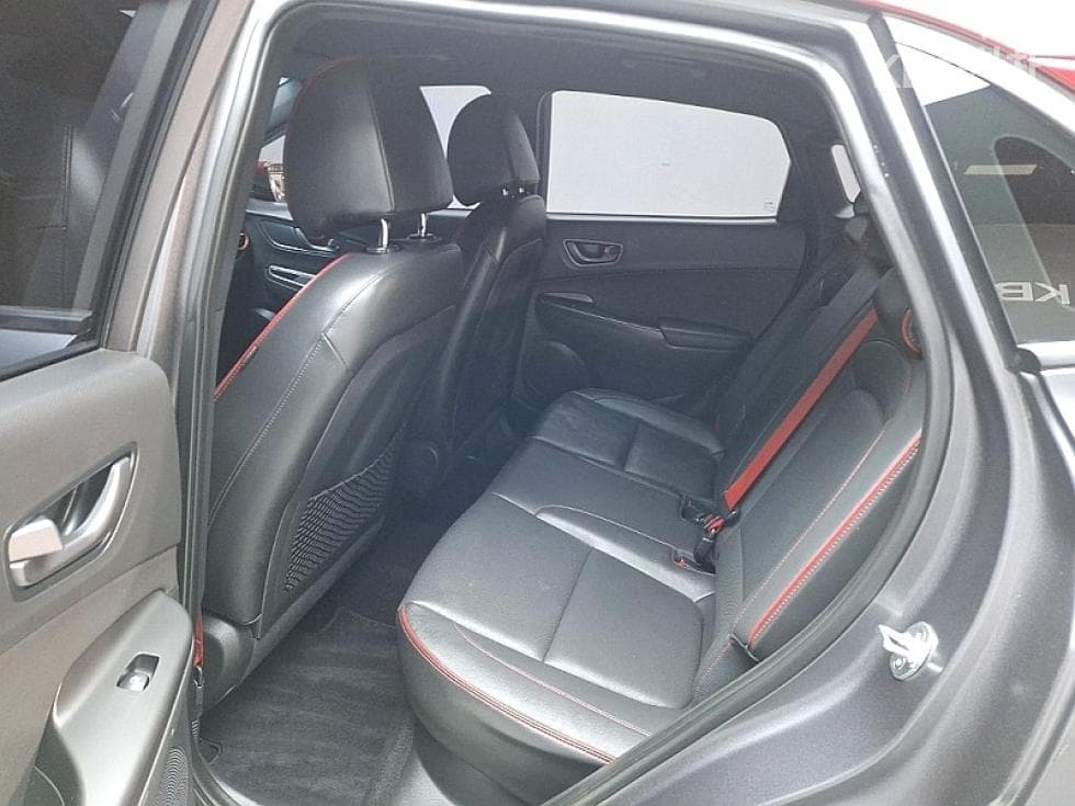 Хюндай Kona1.6 Турбо 아이언맨 에디션 - 11