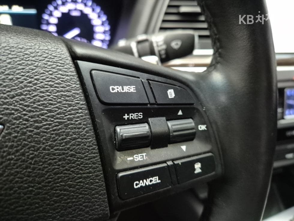 Genesis G803.8 GDI AWD Luxury - 15