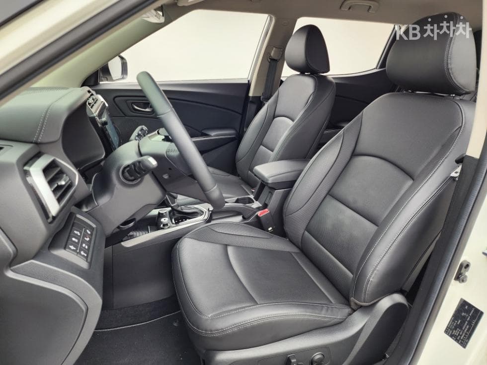 КейДжи Мобилити The New (фейслифт) Тиволи1.5 Турбо Бензин Директ Инжекция AWD V7 - 11