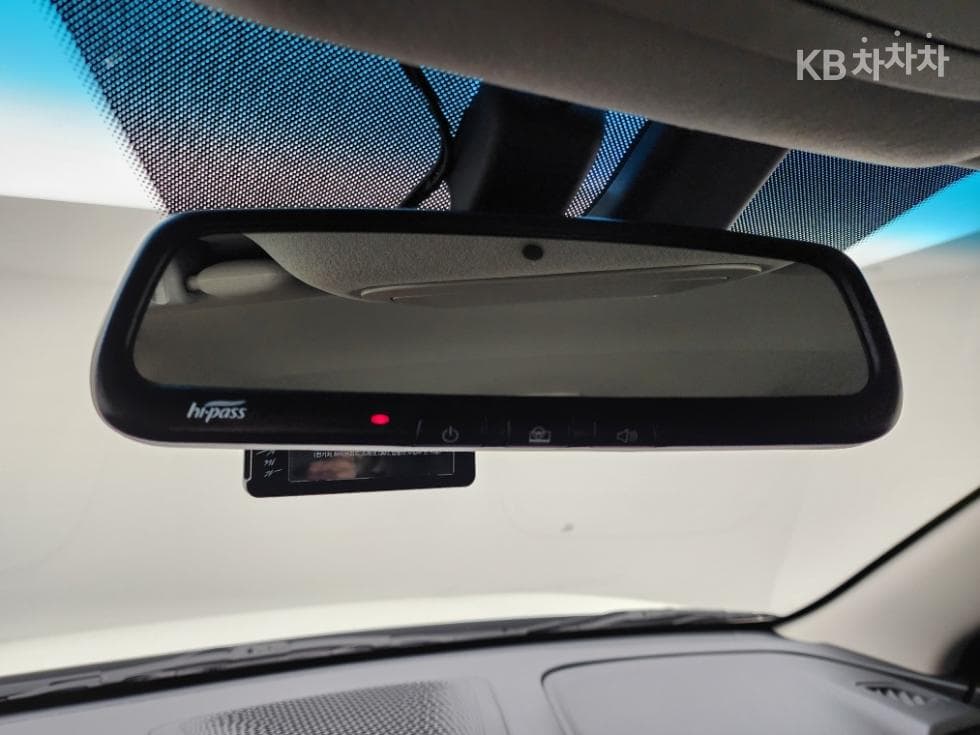 КейДжи Мобилити The New (фейслифт) Тиволи1.5 Турбо Бензин Директ Инжекция AWD V7 - 17