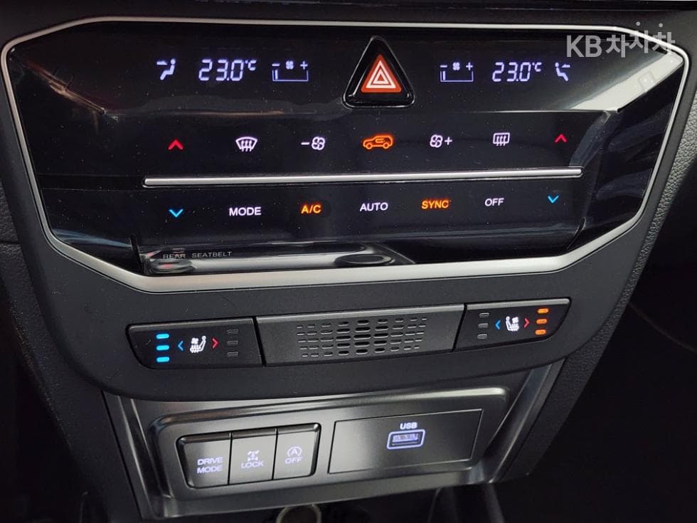 КейДжи Мобилити The New (фейслифт) Тиволи1.5 Турбо Бензин Директ Инжекция AWD V7 - 18