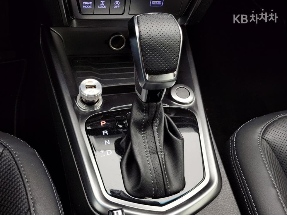 КейДжи Мобилити The New (фейслифт) Тиволи1.5 Турбо Бензин Директ Инжекция AWD V7 - 19