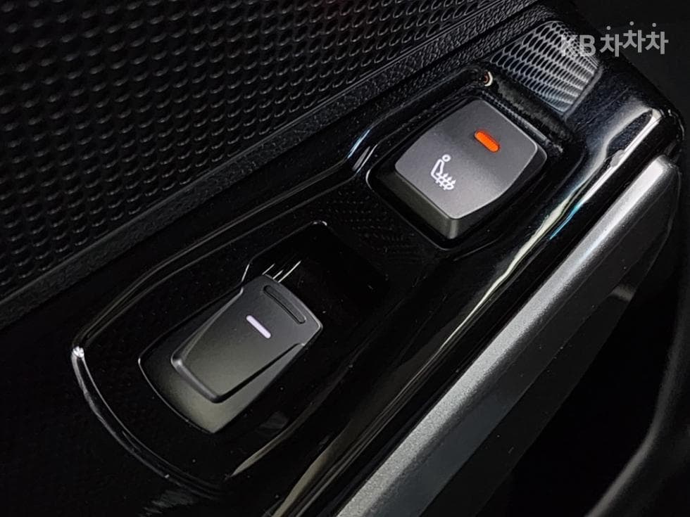 КейДжи Мобилити The New (фейслифт) Тиволи1.5 Турбо Бензин Директ Инжекция AWD V7 - 21