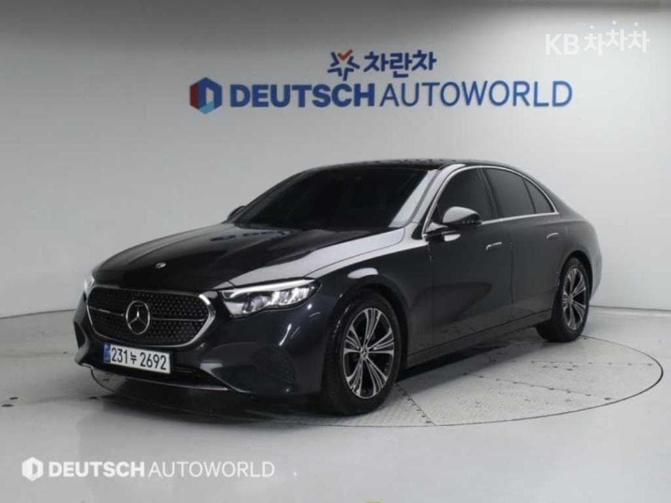 Mercedes-Benz E-클래스 (W214) E200 Avantgrade - Image 1