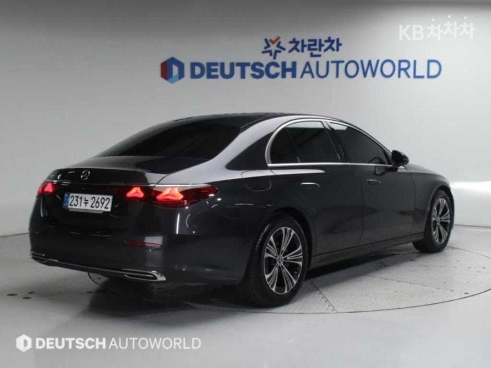 Mercedes-Benz E-클래스 (W214)E200 Avantgrade - 2