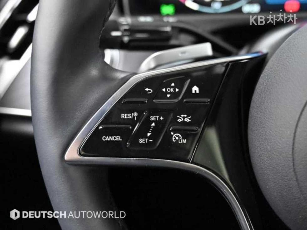 Mercedes-Benz E-클래스 (W214)E200 Avantgrade - 18