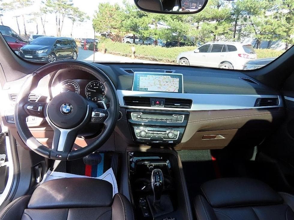 BMW X1 (F48)xDrive 20i M Sport Package - 7