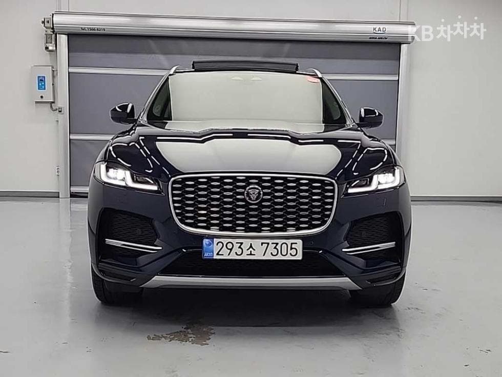 Jaguar F-PACED200 SE - 2