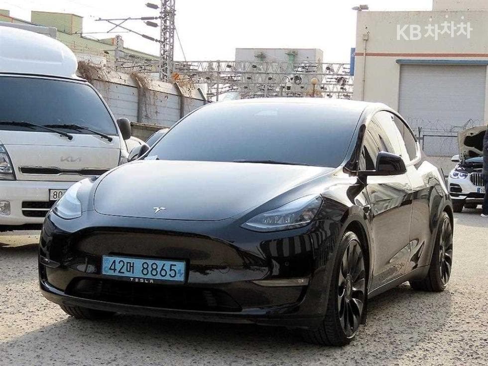 테슬라 Model YPerformance - 2