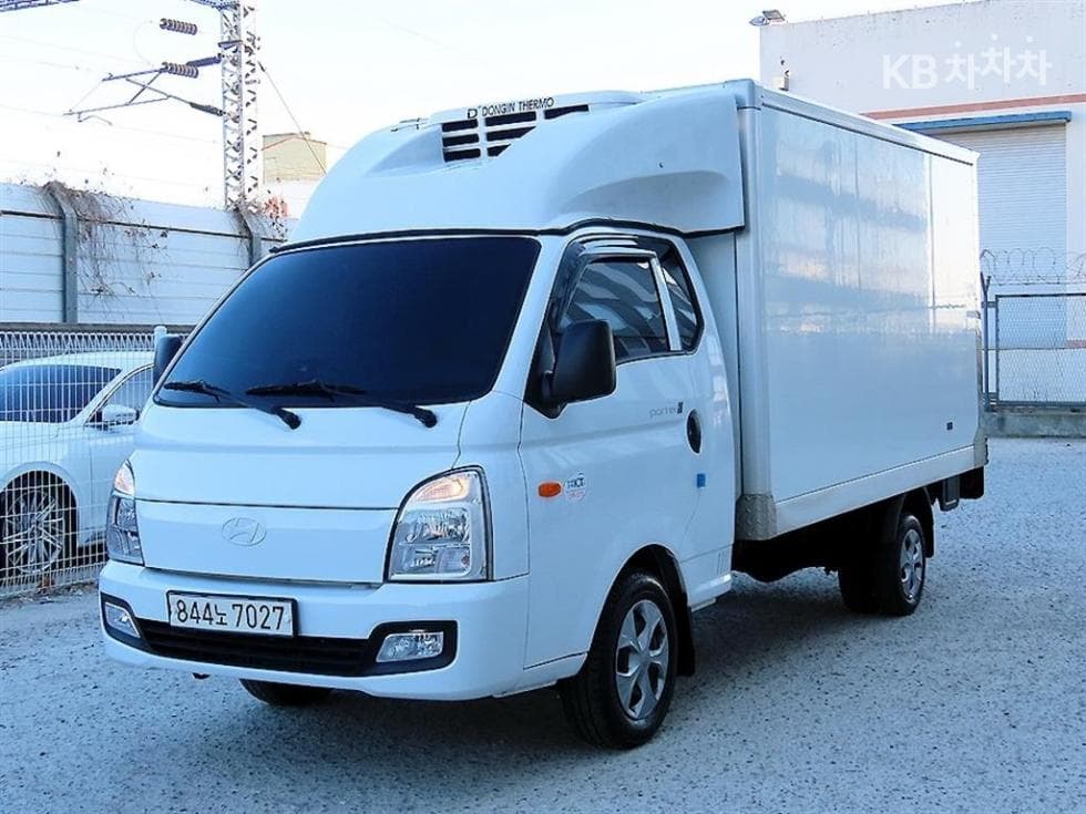 Хюндай Porter 2 LPG 냉동Товарна надстройка차 Удължено междуосие Super Cab Смарт - Image 1