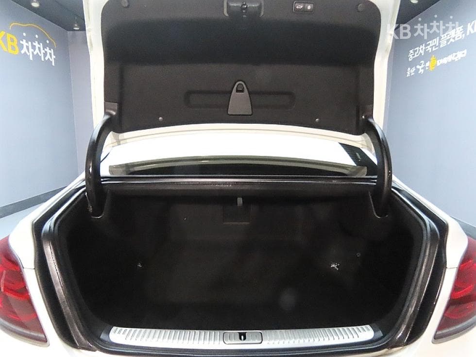 Kia 더 K93.8 GDI AWD 플래티넘Ⅱ - 19