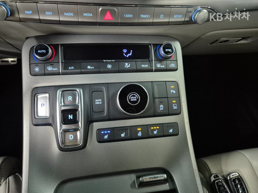 Хюндай Palisade2.2 Дизел 7-местен (Лимузин) Престиж - 15