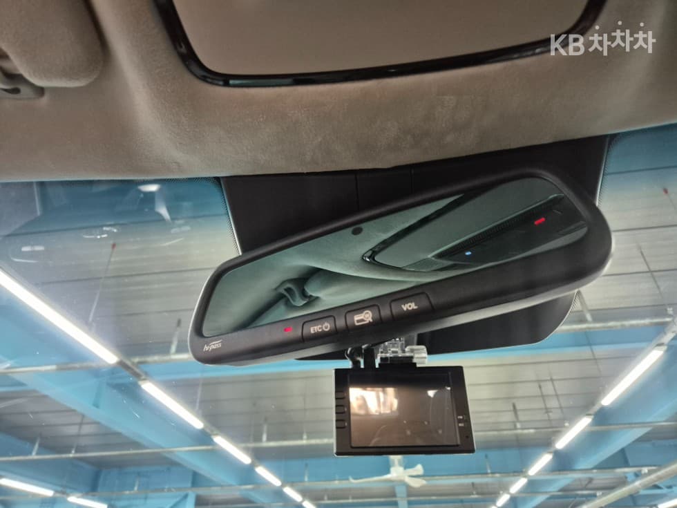 Хюндай Palisade2.2 Дизел 7-местен (Лимузин) Престиж - 17