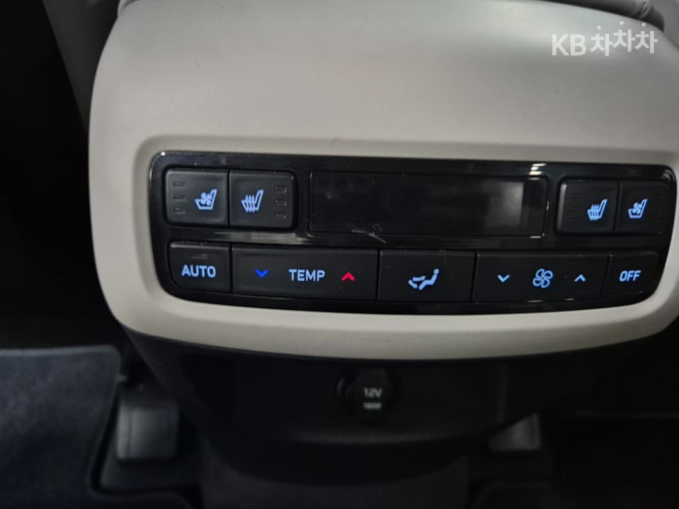 Хюндай Palisade2.2 Дизел 7-местен (Лимузин) Престиж - 26