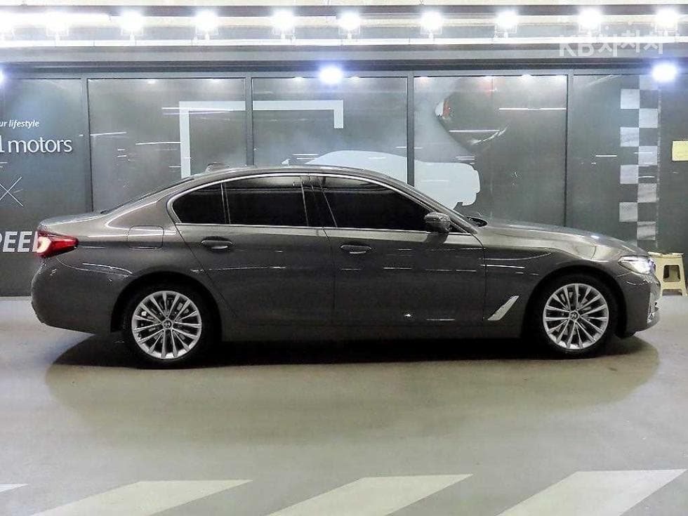BMW 올New5 Series (G30)520i Luxury - 3