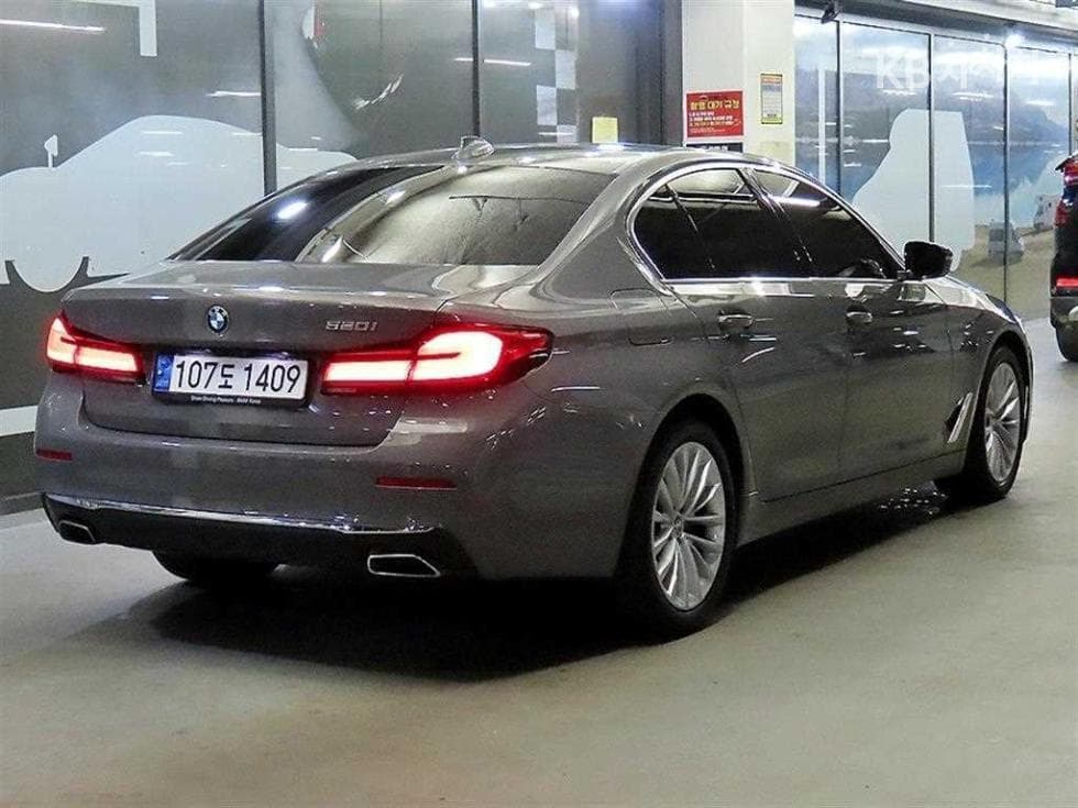 BMW 올New5 Series (G30)520i Luxury - 4