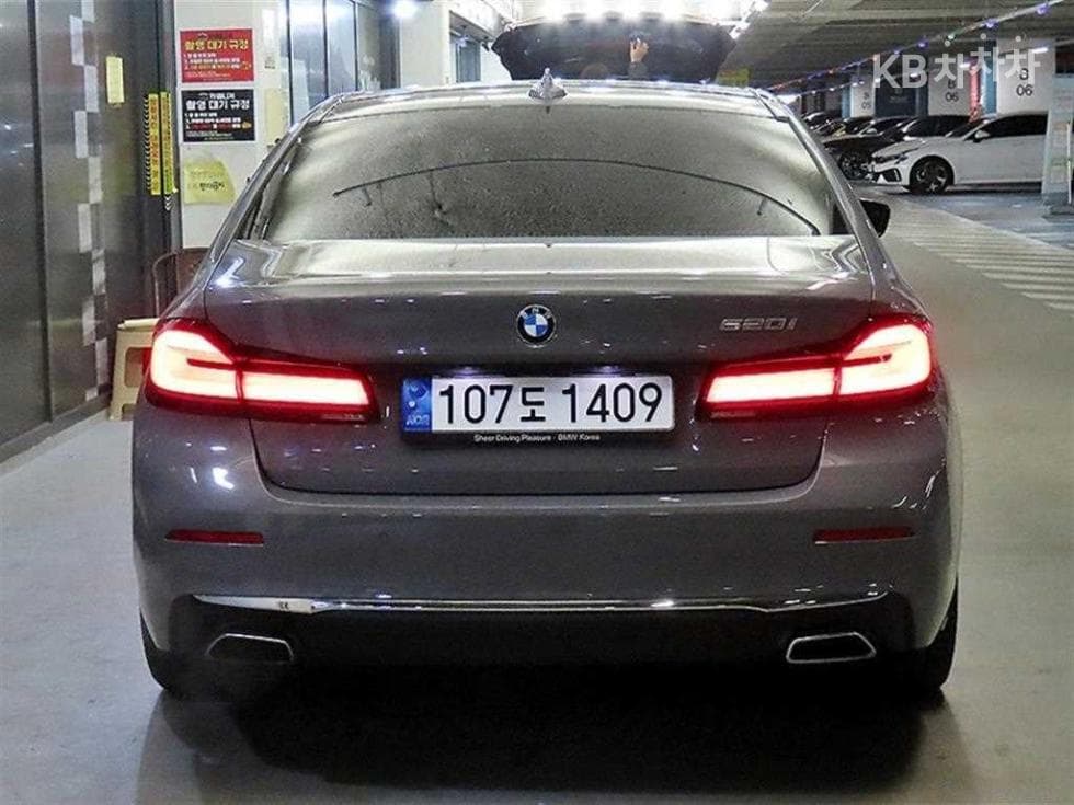 BMW 올New5 Series (G30)520i Luxury - 5