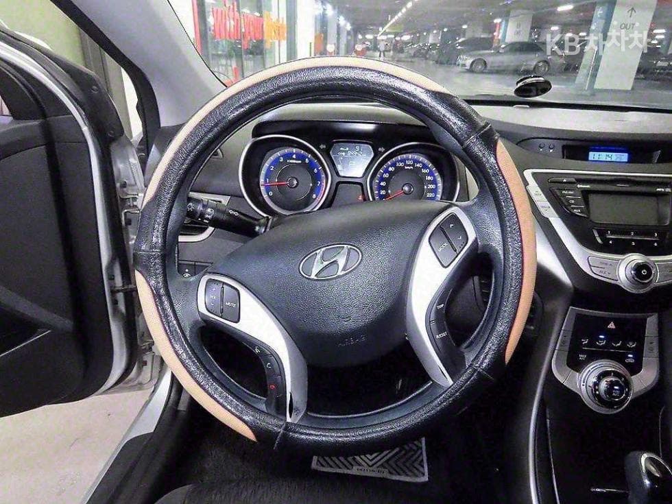 Хюндай Avante (Elantra)MDM16 GDi LUXURY - 8