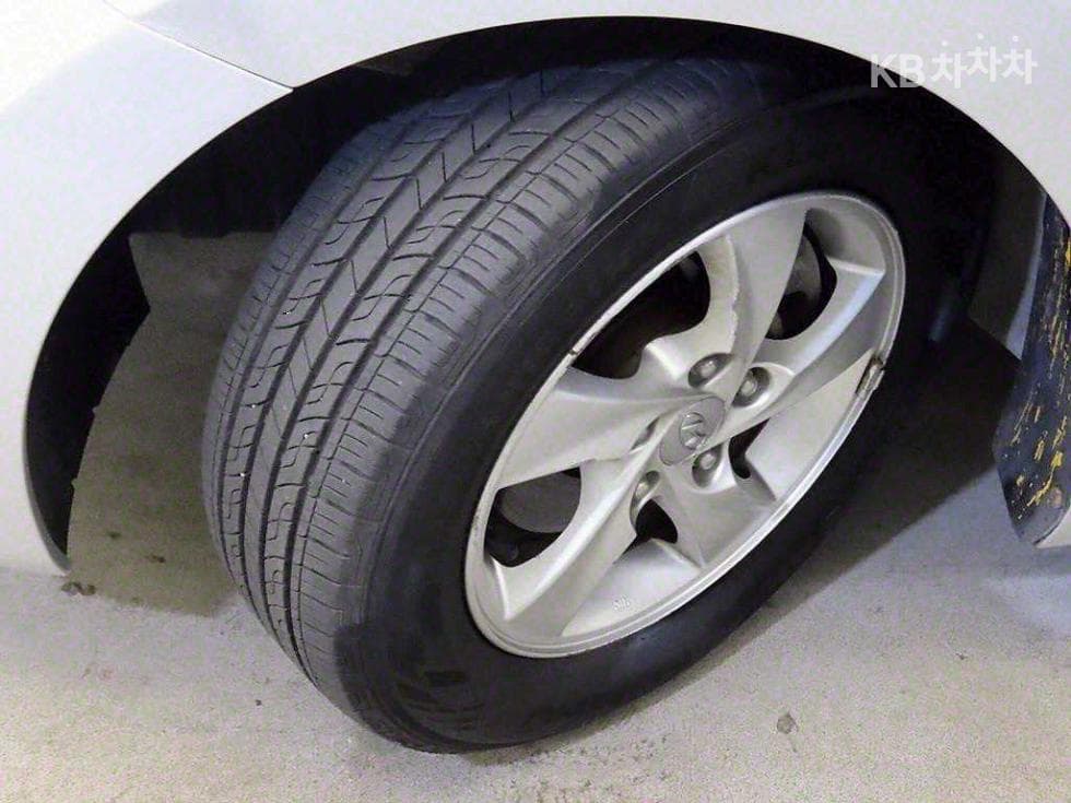 Хюндай Avante (Elantra)MDM16 GDi LUXURY - 18