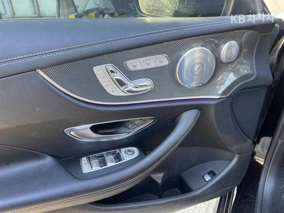 Mercedes-Benz E-Клас (W213)E400 Cabriolet - 8