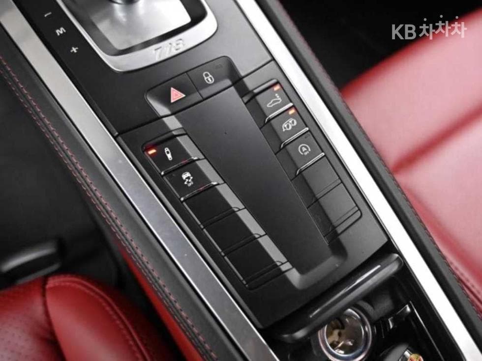 Porsche 카이맨 (718)2.0 - 12