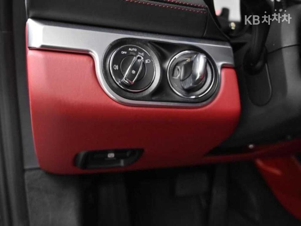 Porsche 카이맨 (718)2.0 - 16