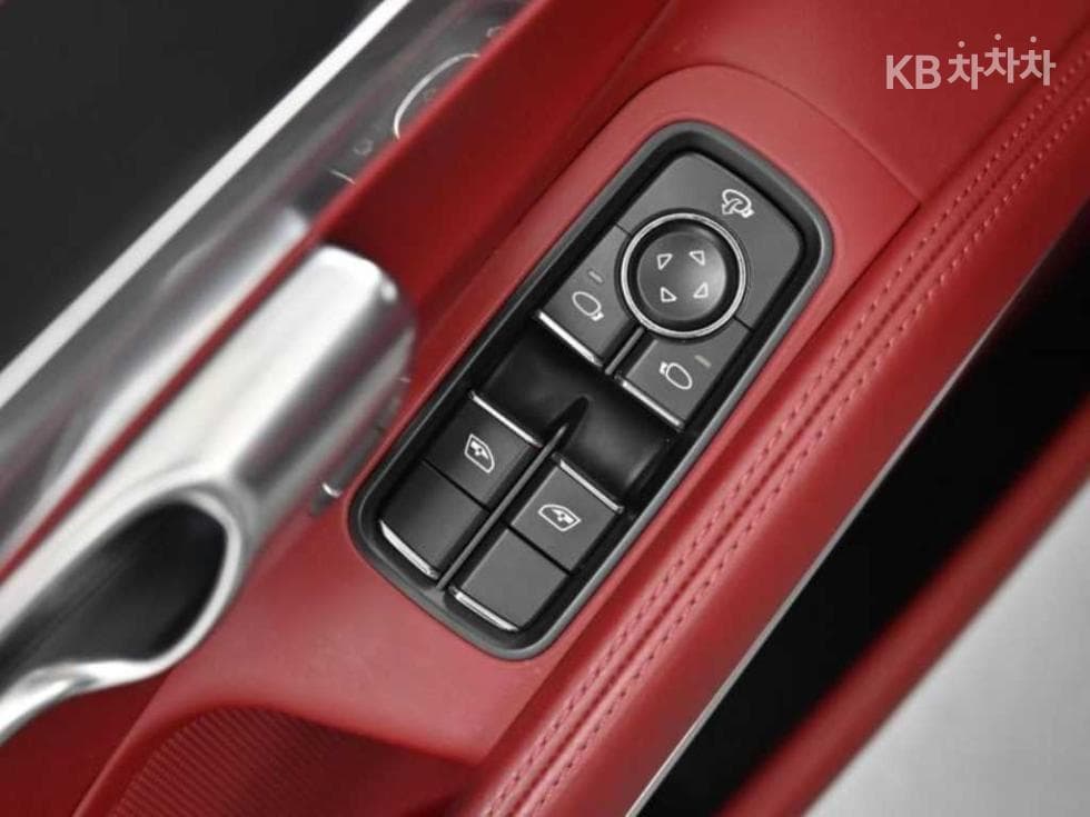 Porsche 카이맨 (718)2.0 - 18