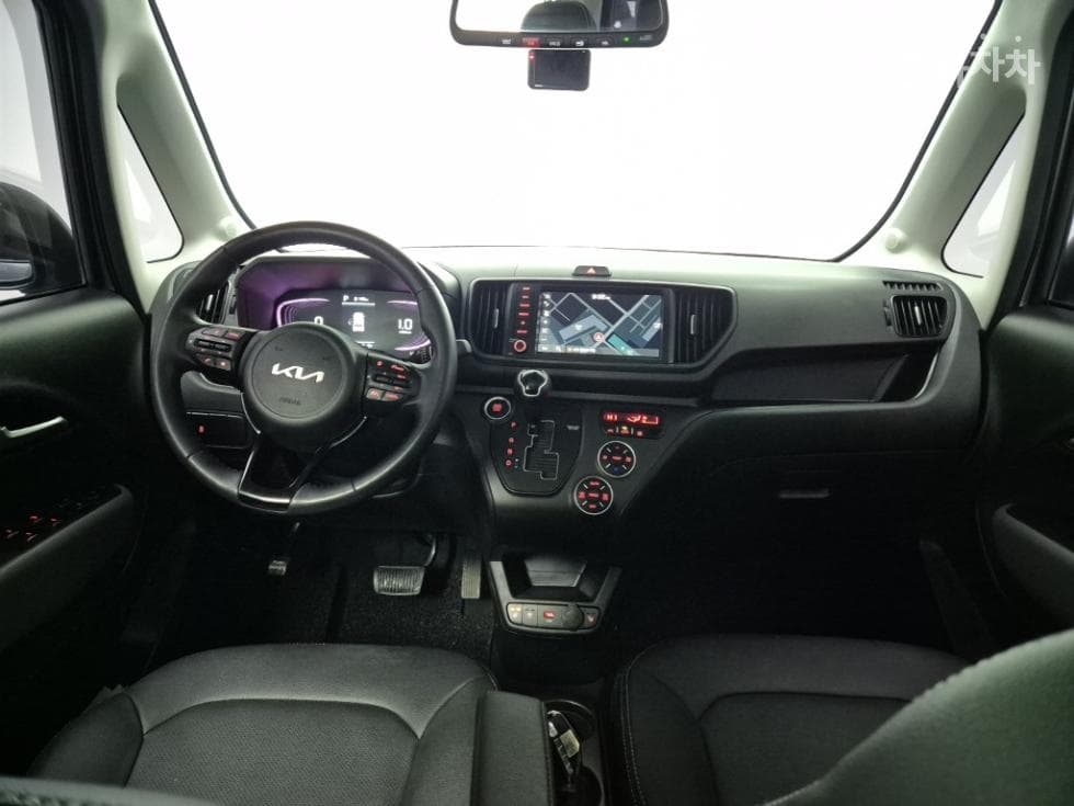 Kia The New (facelift) Kia Ray (van)1.0 Gasoline Signature - 7