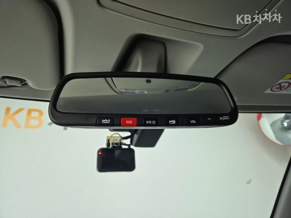 Kia The New (facelift) Kia Ray (van)1.0 Gasoline Signature - 17