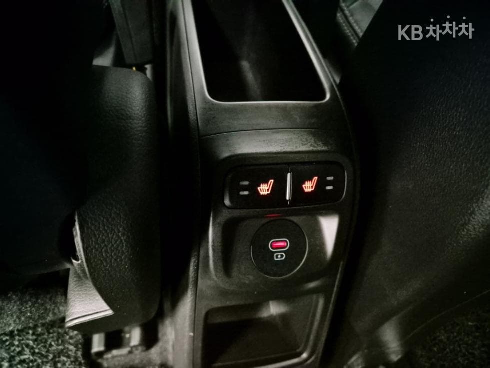 Kia The New (facelift) Kia Ray (van)1.0 Gasoline Signature - 19