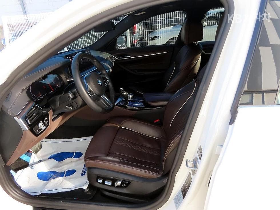 BMW 올New5 Series (G30)523d M Sport - 5
