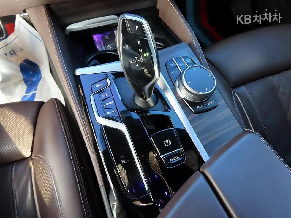 BMW 올New5 Series (G30)523d M Sport - 11