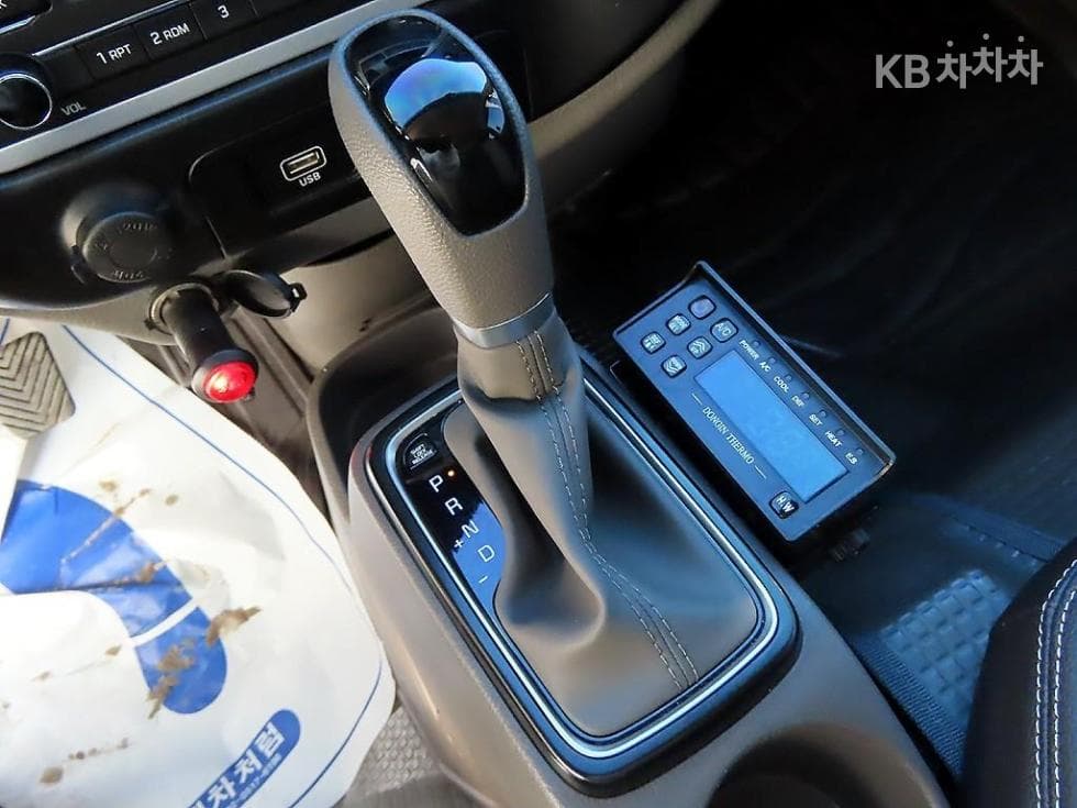 Хюндай Porter 2LPG 냉동Товарна надстройка차 Удължено междуосие Super Cab Смарт - 11