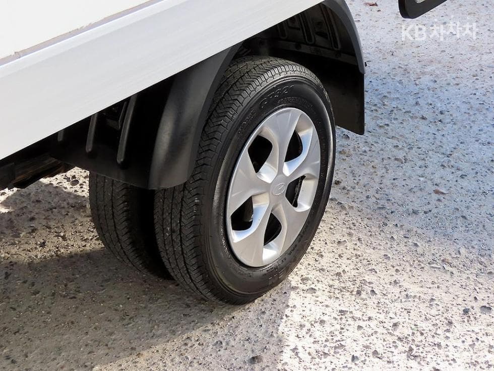 Хюндай Porter 2LPG 냉동Товарна надстройка차 Удължено междуосие Super Cab Смарт - 18