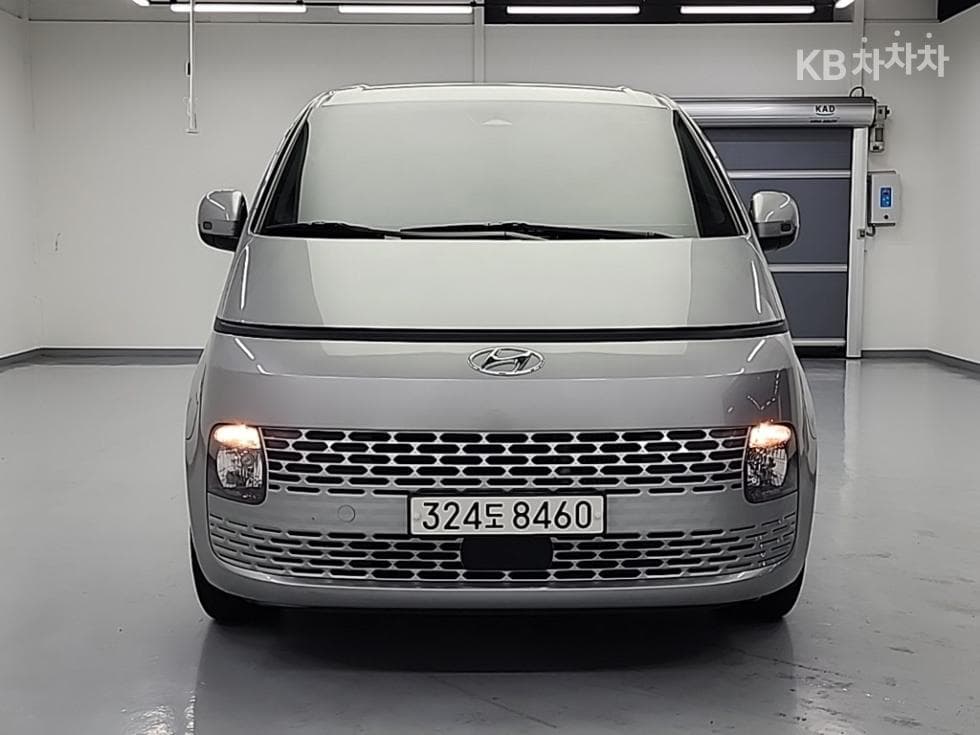 Hyundai Staria2.2 Tourer 9 Modern - 2