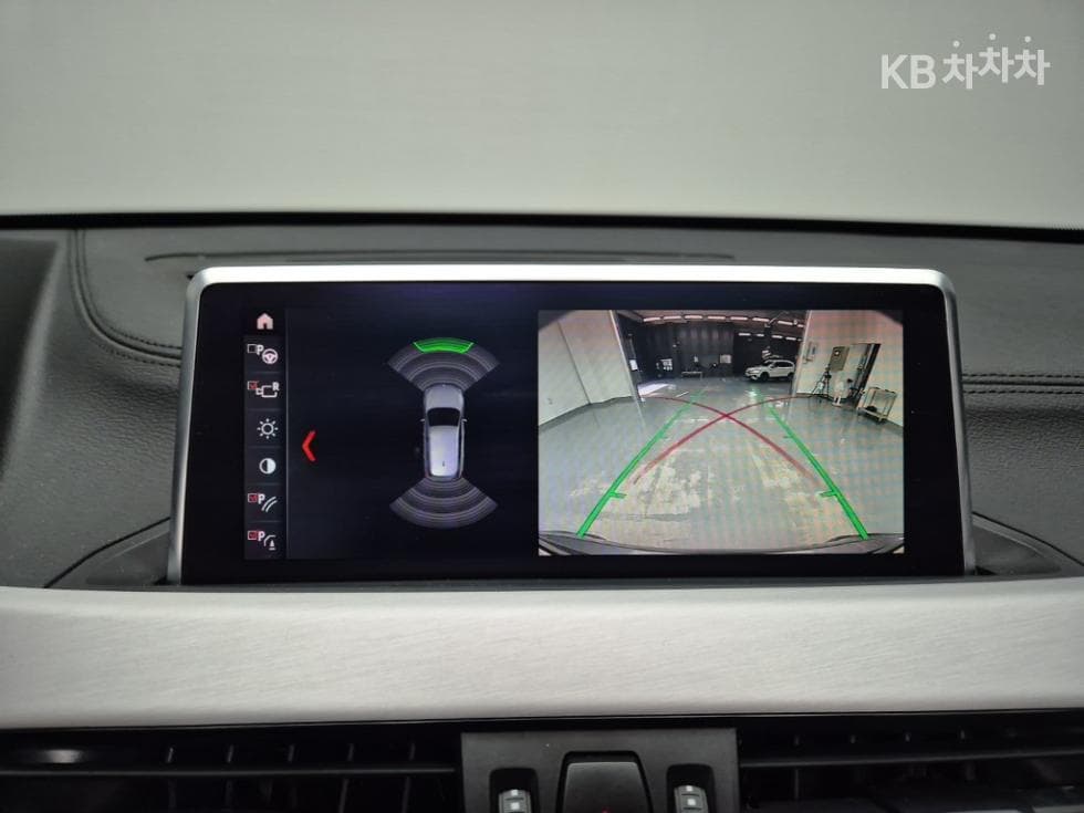 BMW X1 (F48)xDrive 20i M Sport Package - 15