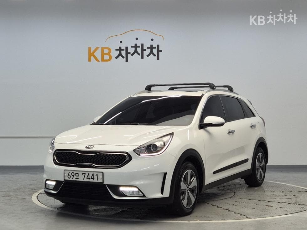 Kia Niro 1.6 Prestige - Image 1