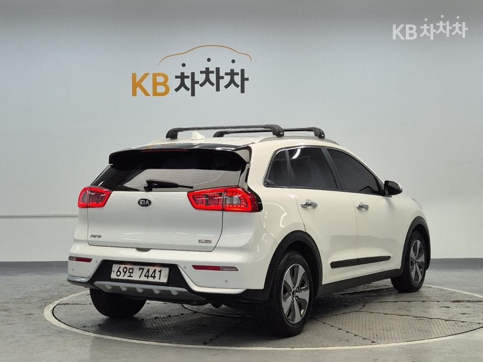 Kia Niro1.6 Prestige - 3