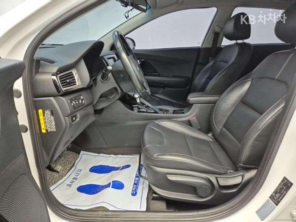 Kia Niro1.6 Prestige - 11