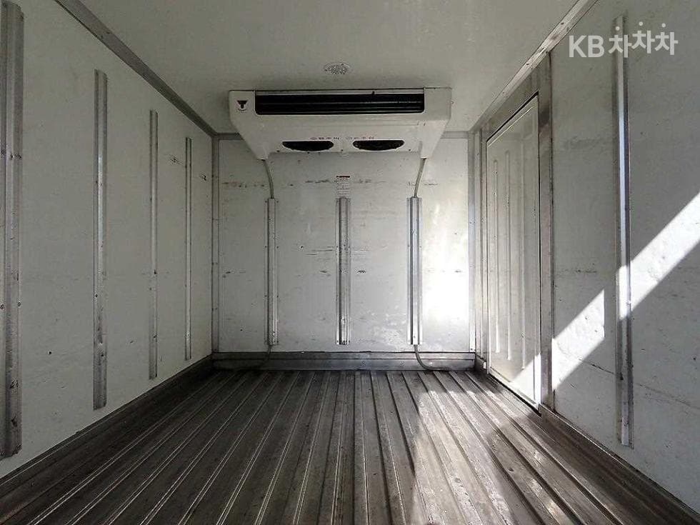 Hyundai Porter 2Extra Long Super Cab 냉동Top (Cargo)차 Style - 6