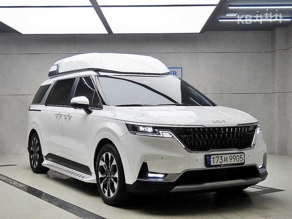 Киа Канивал 4-то поколение Висок Лимузин (Канивал) G3.5 GDI 9-местен Signature - Image 1