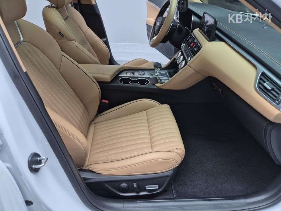 Дженезис The New (фейслифт) G702.0T Стандартен - 17