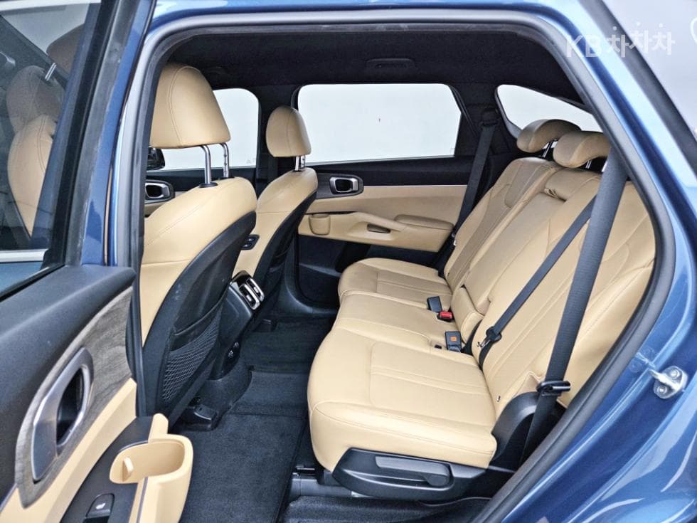 Киа The New (фейслифт) Sorento MQ42.2 Дизел 2WD Престиж - 6