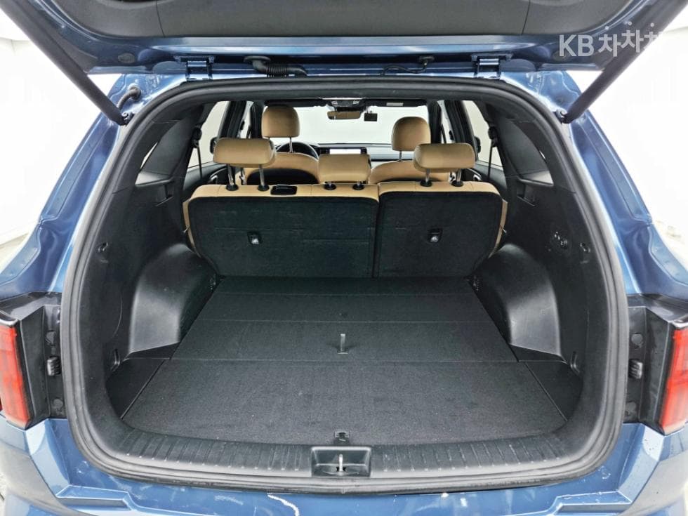 Киа The New (фейслифт) Sorento MQ42.2 Дизел 2WD Престиж - 21