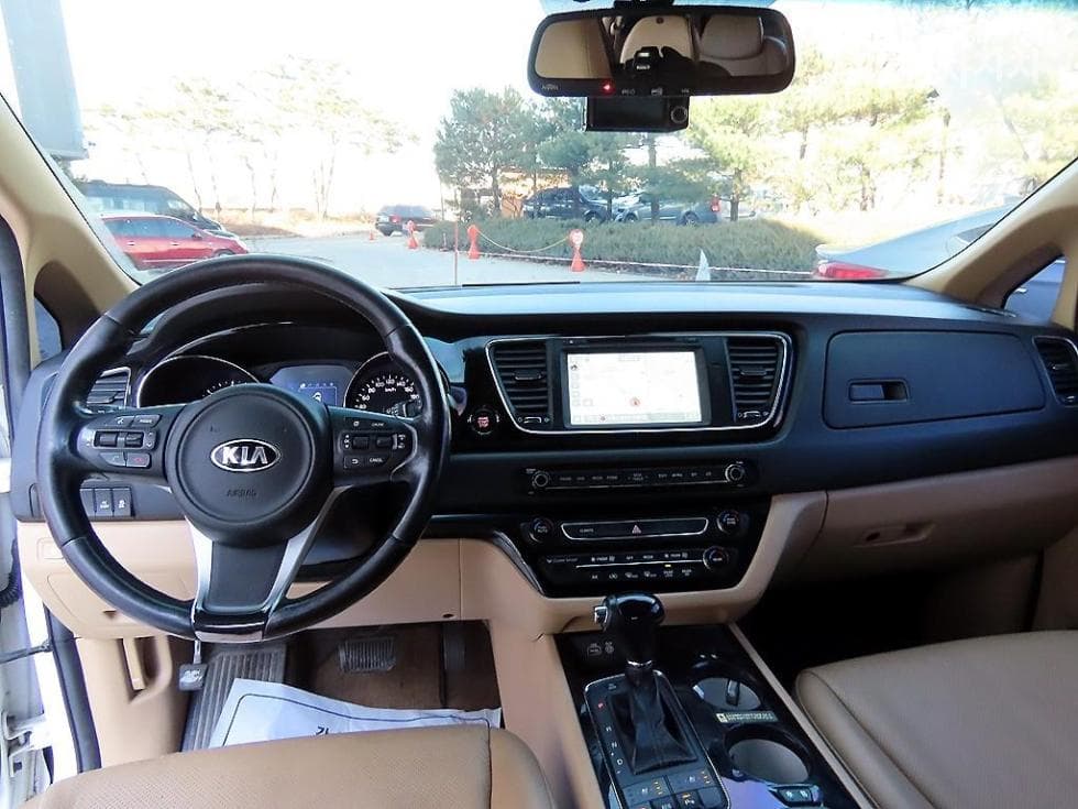 Киа All New Канивал9-местен 2.2 Дизел Висок Лимузин (Канивал) Престиж - 8